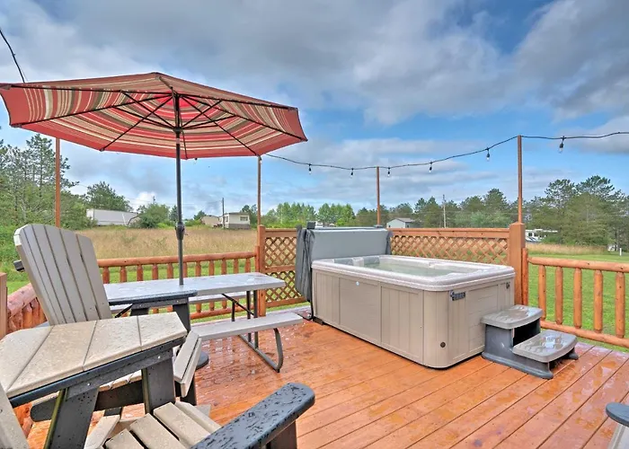 Deck, Hot Tub, Fire Pit: Rustic Cabin In Benezette