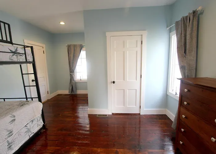 Turnkey 5Bd 4Ba Entire House Fully Furnished And Fast Wi-Fi For Extended Stays